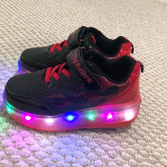 Herske uberørt Andragende Shoes | Kids Rechargeable Wheelies Led Light Up Shoes | Poshmark